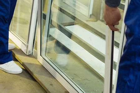 Commercial Glass Repair Technician in Sunset, FL