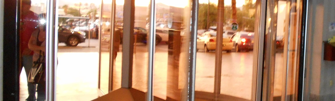 Storefront Glass Repair Cost in Sunset, FL